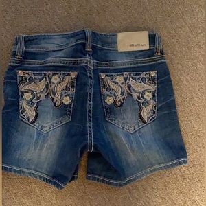 Grace in LA easy fit size 26 jean short